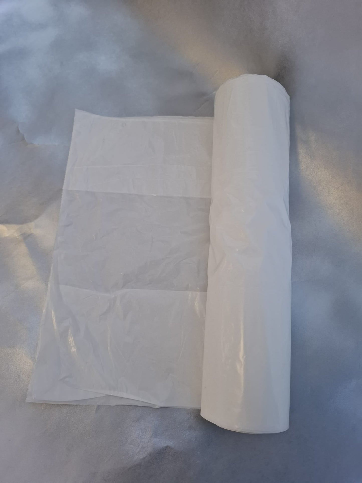 Saco PEAD Branco Sem Asa para Transporte Seguro e Uso Diário