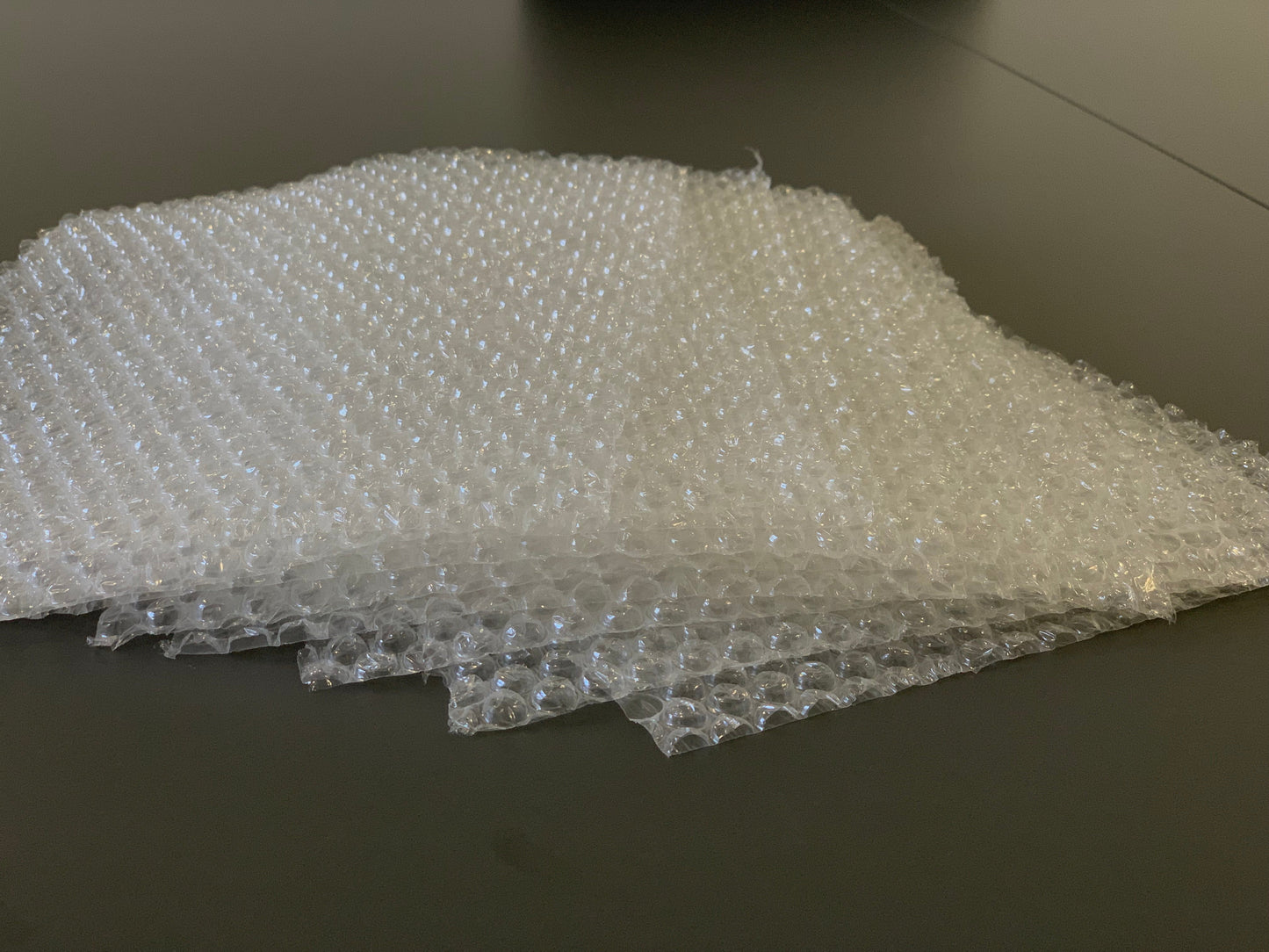 Rolo de plástico bolha de ar para protecção de produtos no transporte e armazenamento