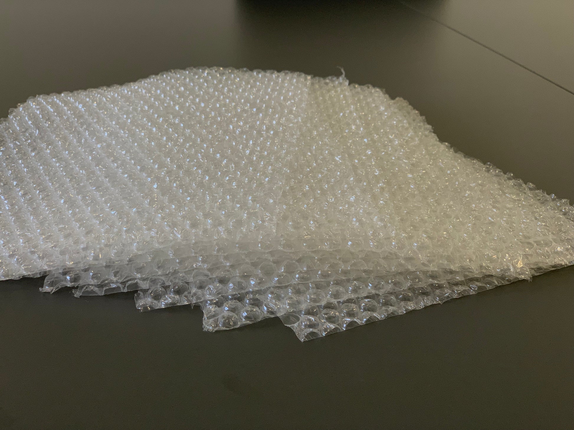 Rolo de plástico bolha de ar para protecção de produtos no transporte e armazenamento