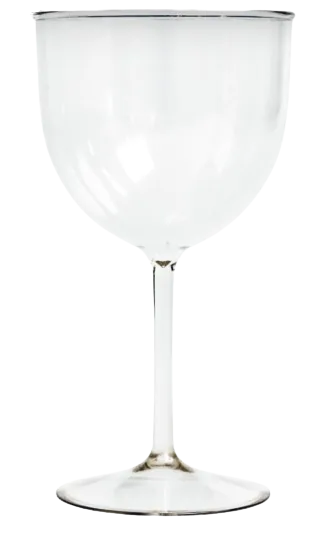 Copo de vinho descartável 270 ml transparente e vazio, sobre fundo branco