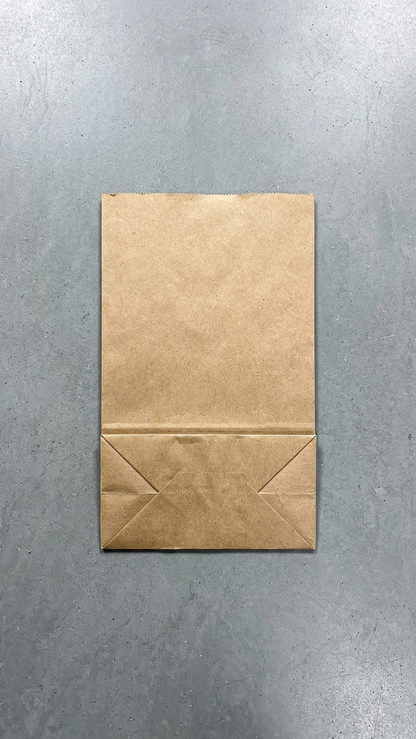 Saco de Papel Tipo Americano — detalhe em fundo neutro — RAS Embalagens