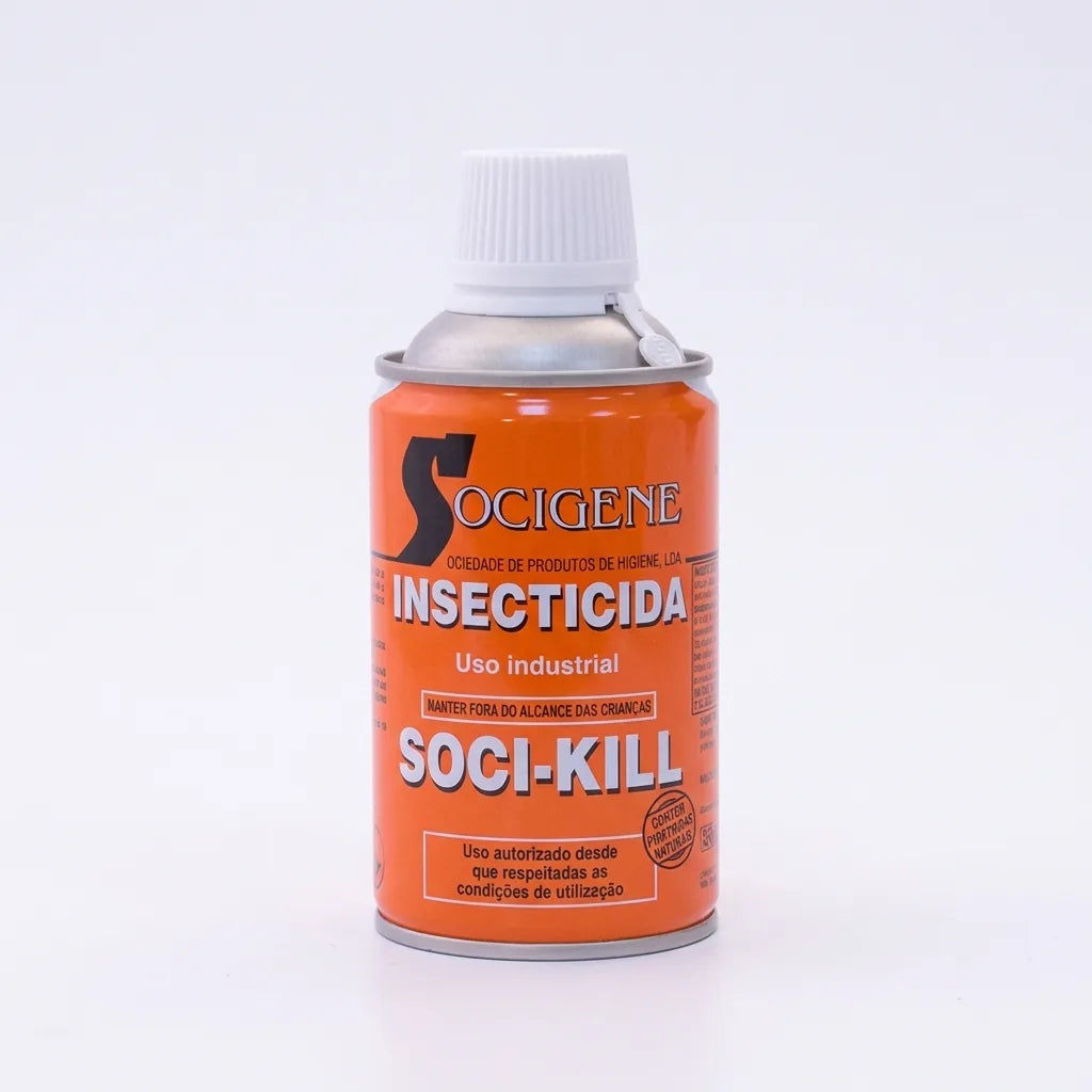 Recarga de inseticida Socikill em aerossól em fundo branco